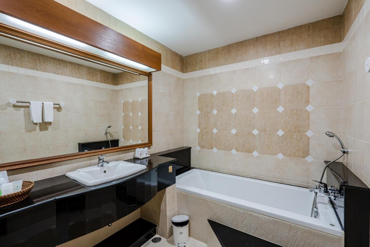 Whitehouse Condotel Pattaya Εξωτερικό φωτογραφία
