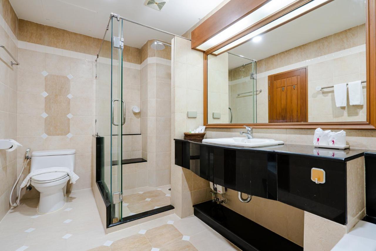 Whitehouse Condotel Pattaya Εξωτερικό φωτογραφία
